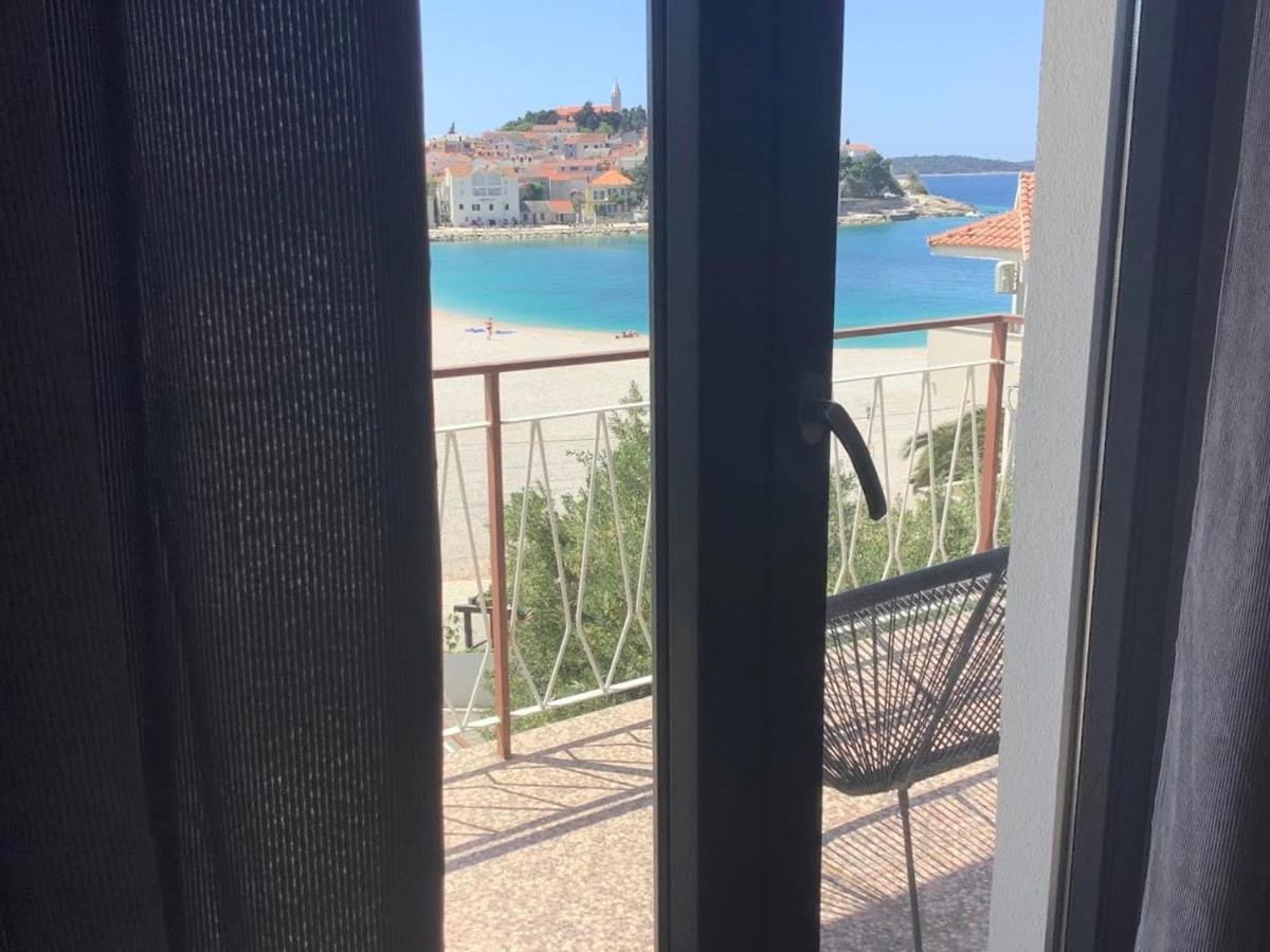 Rooms 22 - Beachfront Primošten Buitenkant foto